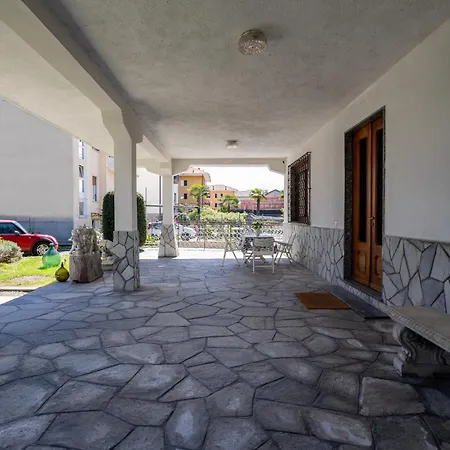 Gabri 1 E 2 Villa Arona