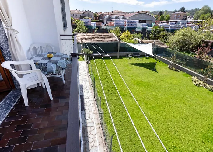 Vila Gabri 1 E 2 Arona